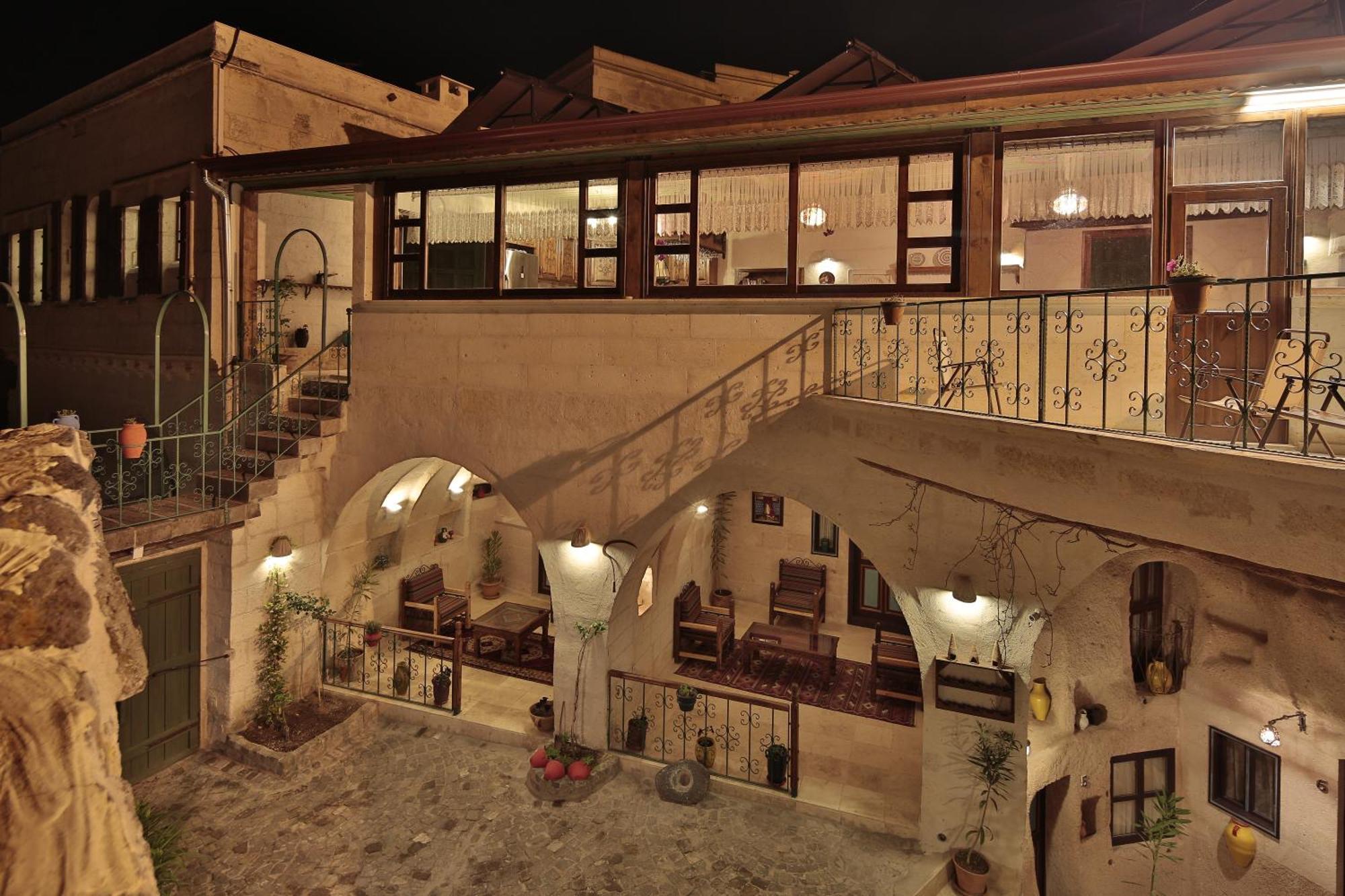 Three Doors Cappadocia Hotell Ibrahimpasa Exteriör bild